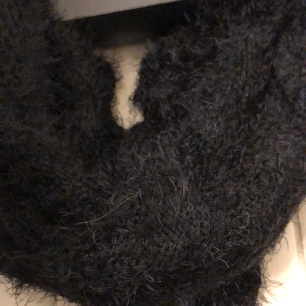 Modena Infinity Scarf - Picture 4 of 10